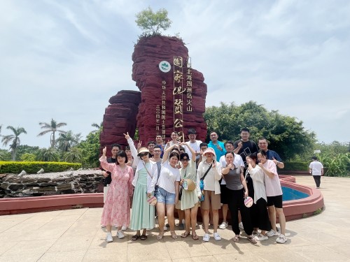 1690796271992872.jpg 團建合照_副本.jpg